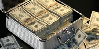 Ile zarabia Machine Learning?