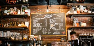 Co zawiera menu boczne w ZPE?