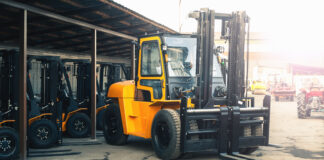 10 kroków do prawidłowego ładowania baterii trakcyjnych