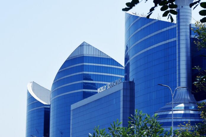 Jak bezpiecznie i szybko kupić gotową spółkę z o.o. przez gotowespolki.com.pl